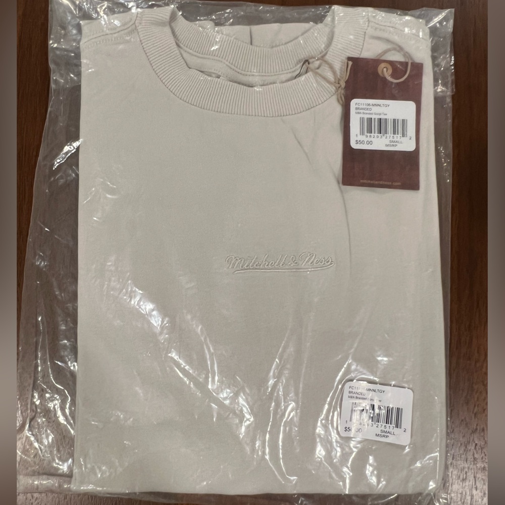 Mitchell & Ness Script Oversized Logo Pullover Sweatshirt | Size: S & XL | NWT